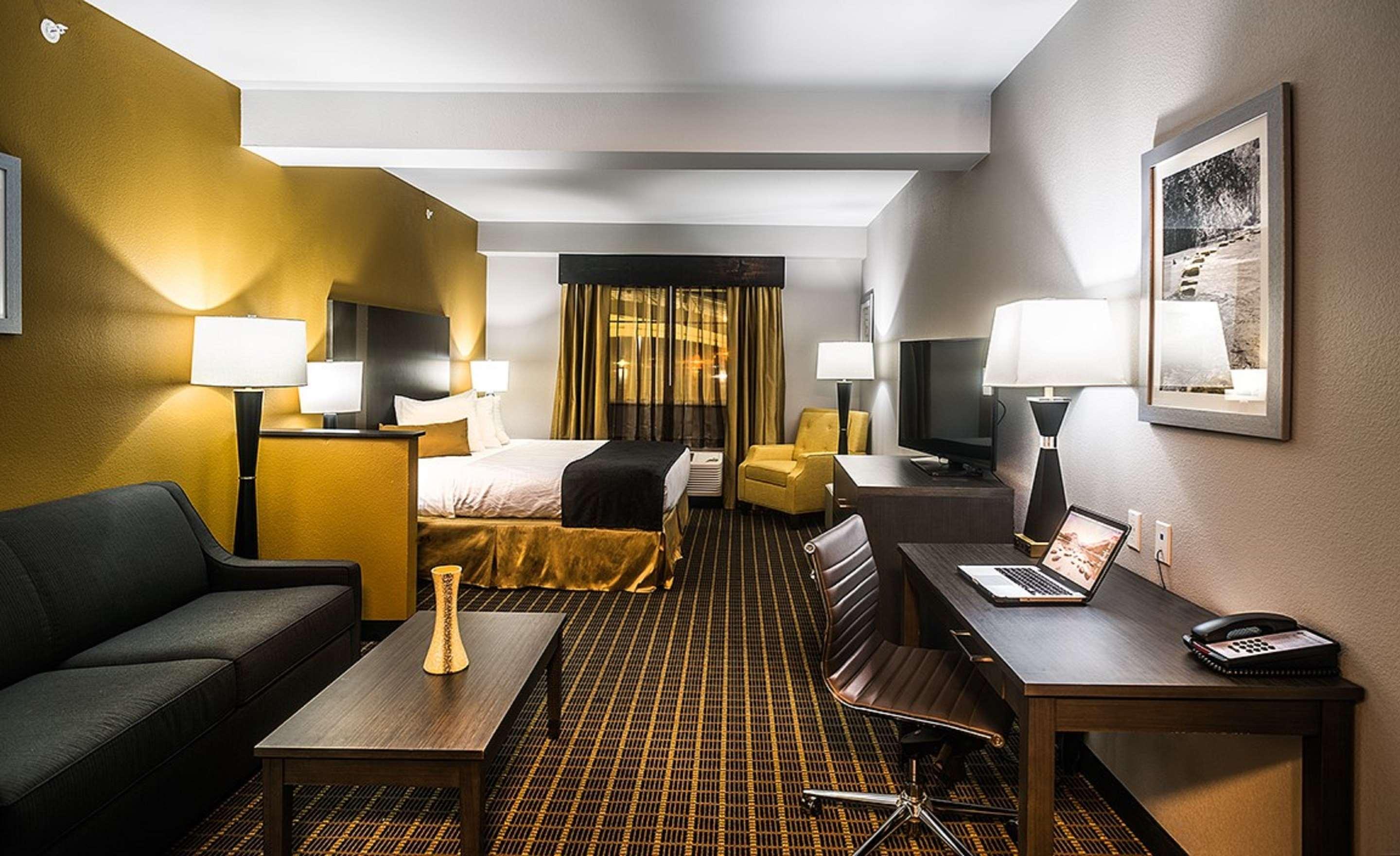 Best Western Plus Lampasas Inn & Suites Екстер'єр фото